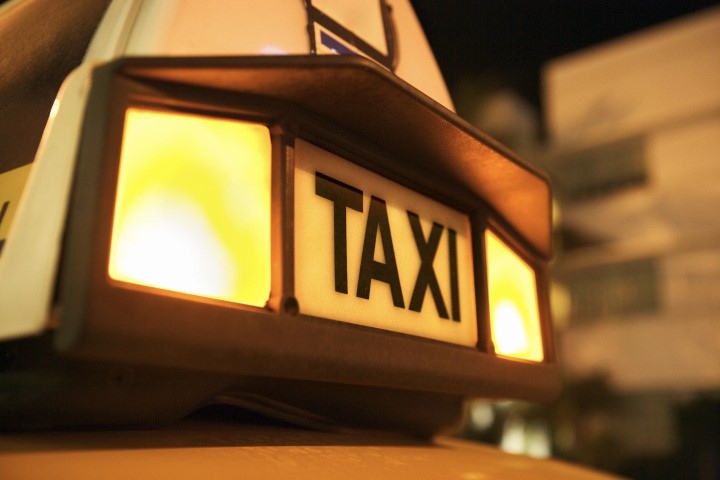 Comment organiser la réservation d&rsquo;un taxi van pendant votre voyage au Vietnam ?